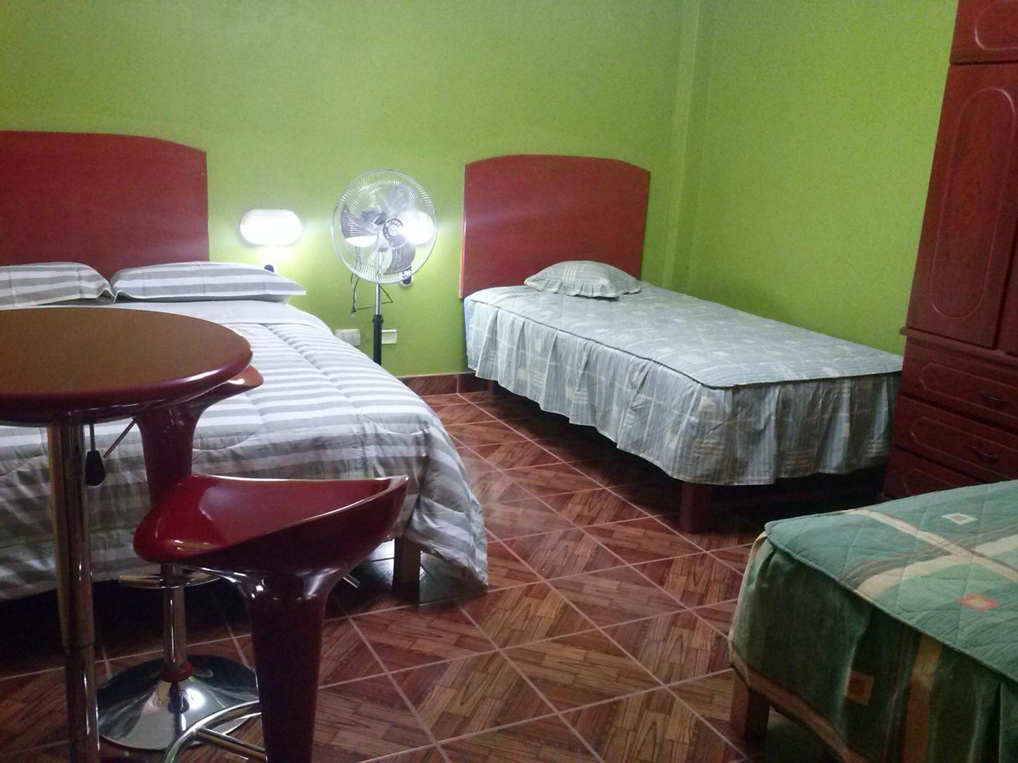 Hostal Real Alcazar Наска Номер фото