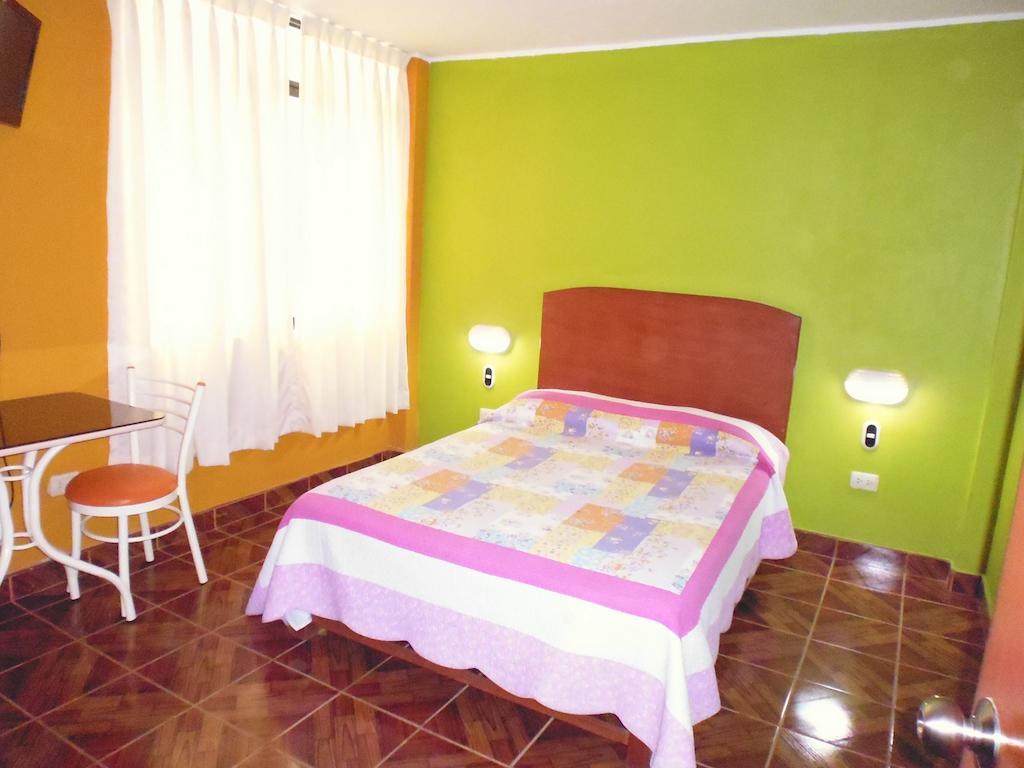 Hostal Real Alcazar Наска Номер фото